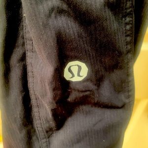 LuluLemon Men’s Pants Black (wet, dry, warm) Large